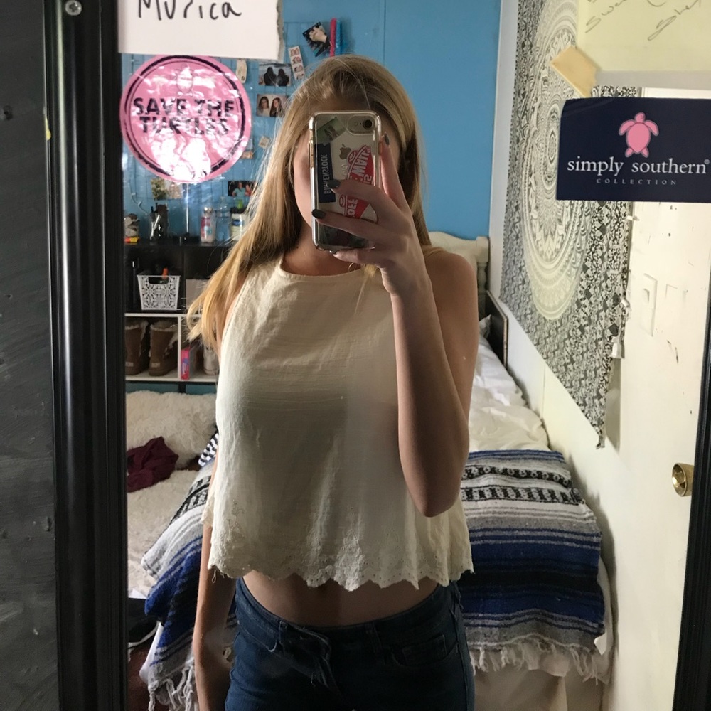 crop top - Picture 2 of 5